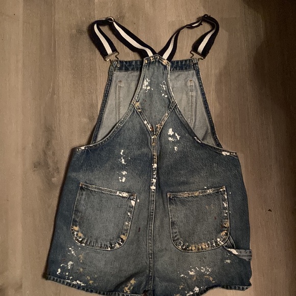 New - Picture 2 of 3